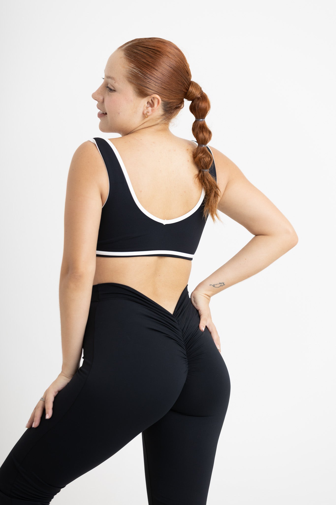 CONTOUR TOP